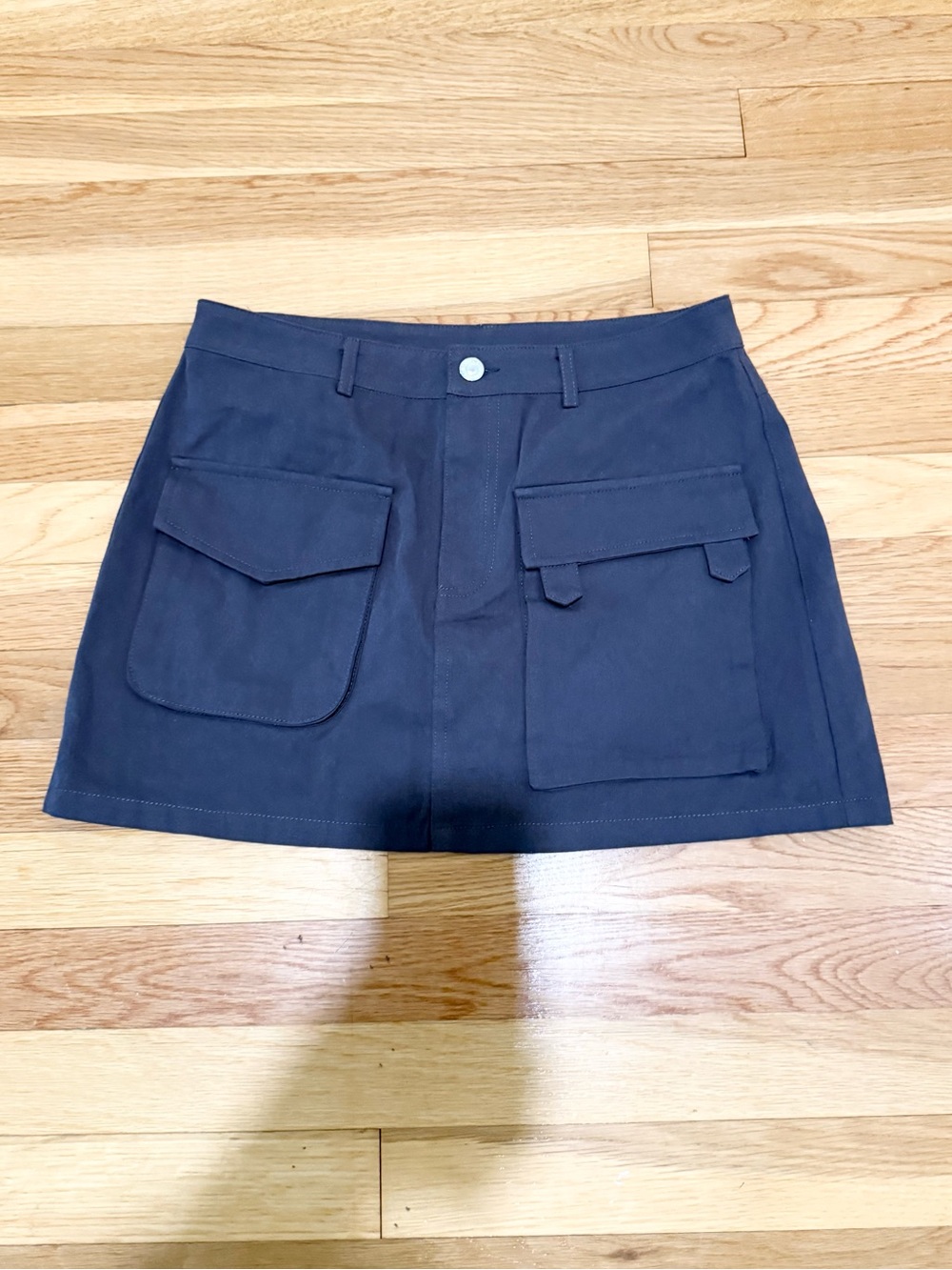 White Fox Boutique Weekend Travels Cargo Mini Skirt- charcoal- size M NWT - Picture 7 of 10